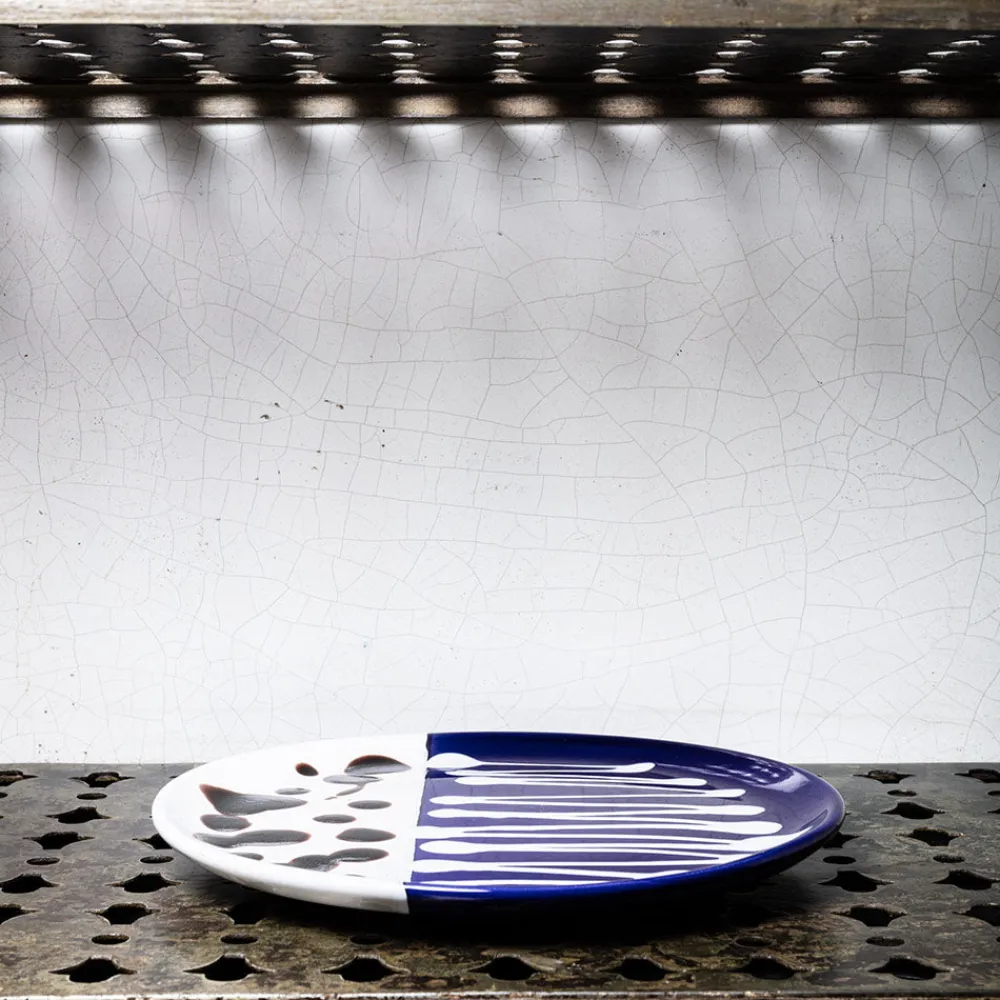 Shop MERCI Assiette plate en faïence Paola Navone