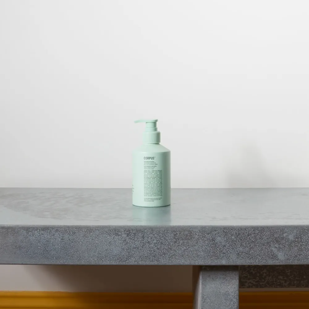 Clearance 1598 CORPUS Body Wash - Santalum - CORPUS