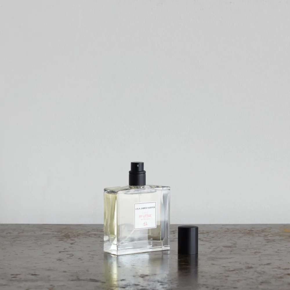 Cheap 2999 SAS W Eau de toilette Little by little with Joy - Lola James Harper