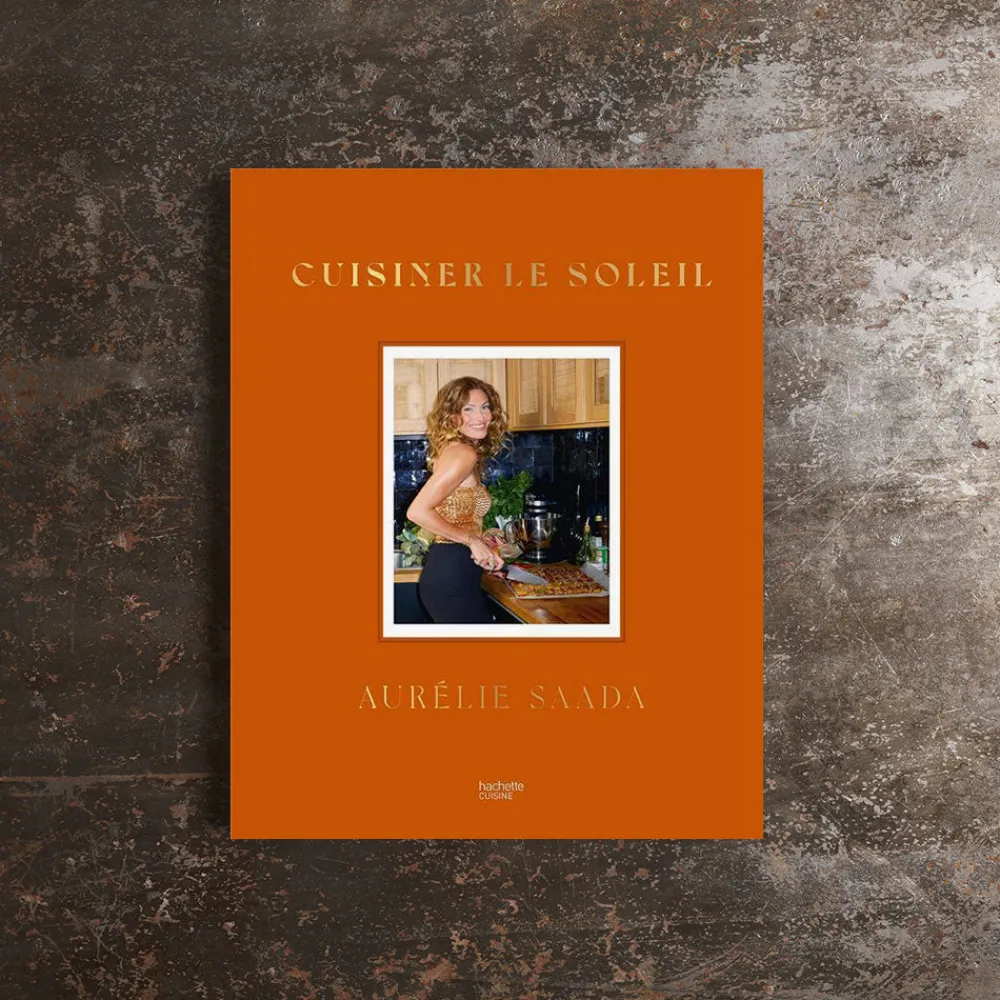 Sale 746 HACHETTE EDITIONS Livre - Cuisiner le Soleil