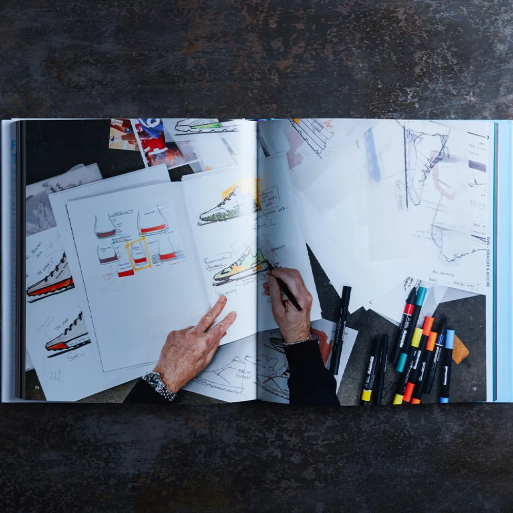 Fashion 748 MARSTON BOOK SERVICES Livre - From Soul to Sole, the Adidas sneakers of Jacques Chassaing