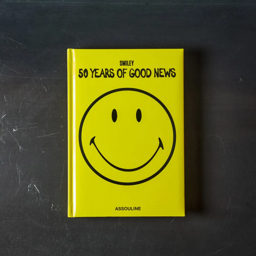 Shop 1635 ASSOULINE Livre - Smiley, 50 years of good news - Assouline