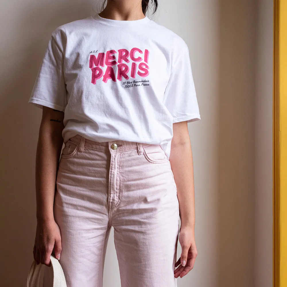 Shop 1473 SCRKS Merci - T-shirt unisexe - Blanc & Logo Rouge