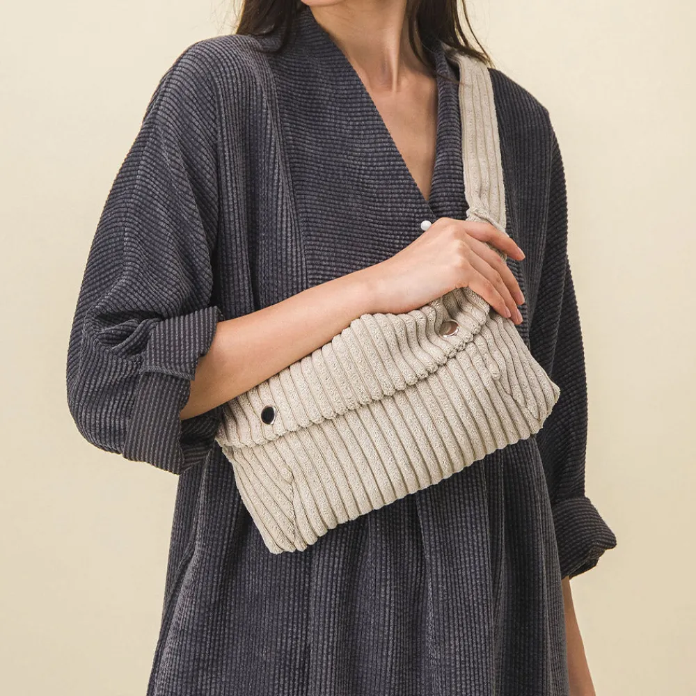 Cheap SIX SŒURS SIXSOEURS - Sac Banane XL - Beige